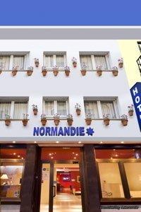 Hotel Central Normandie Сиджес Экстерьер фото
